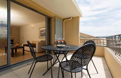 Saumane-de-Vaucluse Condo | Appartement moderne et lumineux 4p, accès piscine!