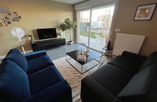 Villeneuve-les-Avignon Apartment | Peaceful Apartment with Garden in Villeneuve les Avignon