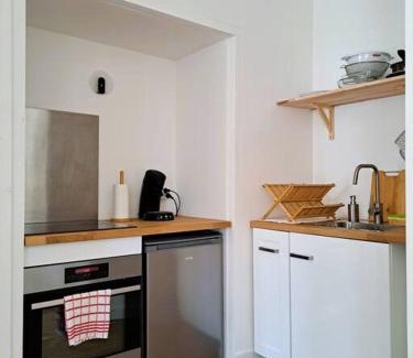 Centre Historique Apartment | Ideally Located Appartement 100m from Barques Beach