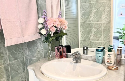 Valenton Apartment | Convenient Apartment Near Paris with Parking & Pet Friendly