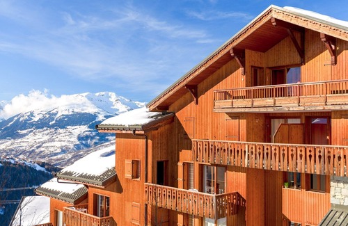 Plan Peisey Condo | Convenient Apartment 50m from Cable Car with Pool Access