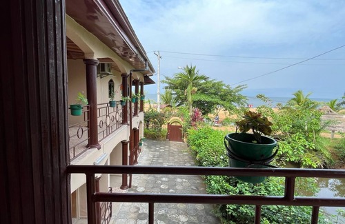 Kribi Apartment | Oceanfront Apartment in Kribi with Beach Access & Wi-Fi