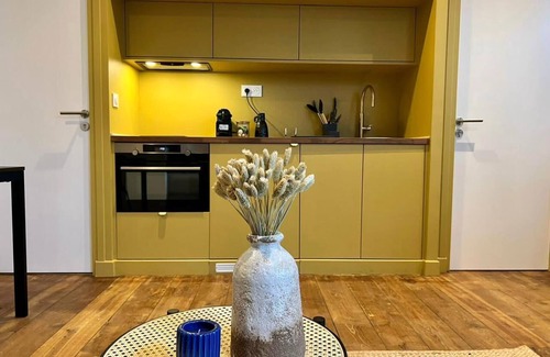 Plaisance Apartment | Elegant 2-Room Apartment with Family-Friendly Amenities