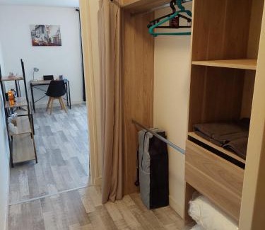 Beauvais Apartment | Convenient Apartment Near Airport and Train Station