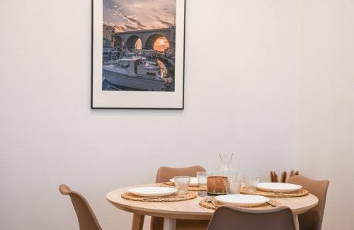 Le Pharo Apartment | Oceanfront Apartment Steps from Catalans Beach