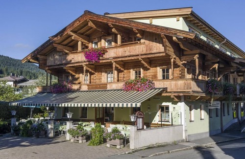 Ellmau Apartment | Top-Rated Appartement 1 SR Hartkaiser with Family Amenities