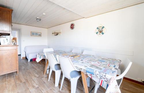 Barbatre Apartment | Spacious Oceanfront Apartment for 10 Steps from the Beach
