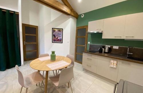Chateauvieux Apartment | Idyllic Retreat for 2-4 Guests: Une Pause au Vert