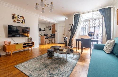 Quartier du Faubourg-Montmartre Apartment | Family-Friendly Duplex Apartment Near Grands Boulevards