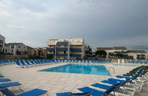 Lacanau-Ocean Apartment | Comfortable Apartment for 2-4 with Pool Near the Beach