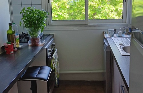 Montolivet Apartment | Cozy 2-Bedroom Apartment for Families with Kitchen Access