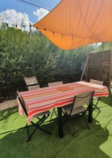 Le Born Apartment | Family-Friendly 2-Bedroom Apartment - Highly Rated Stay
