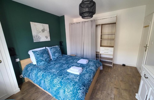 Vitre Apartment | Modern 2-Bedroom Appartement INDIaNA in City Center