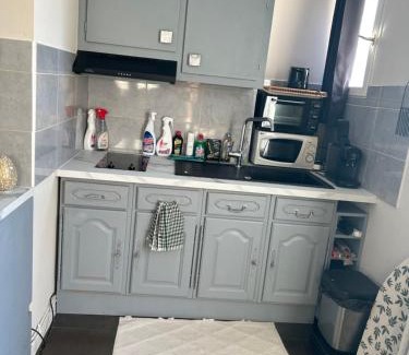 Damville Apartment | Family-Friendly Appartement 2 with Great Guest Reviews