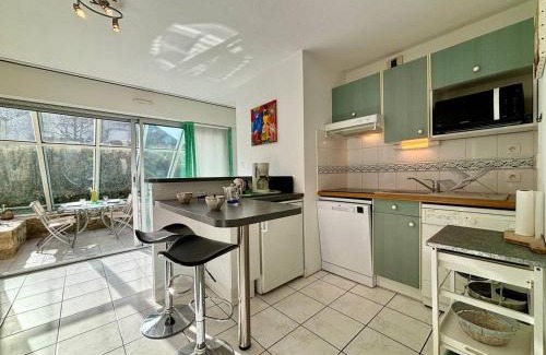 Carnac Apartment | Family-Friendly 2-Room Apartment Steps from the Beach