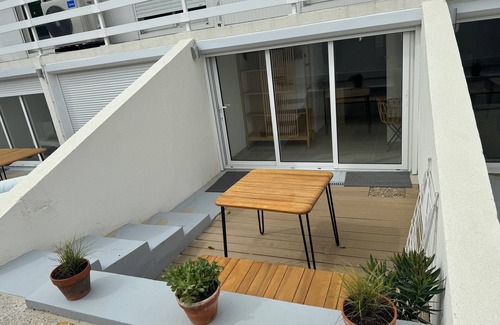 French Atlantic Coast Apartment | Oceanview 2-Bedroom Apartment in Hourtin for Families