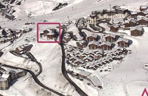 Reberty Apartment | Cozy 2-Room Apartment: Ski-In Access and South-West Balcony
