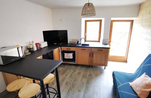 Montmin Apartment | Child-Friendly 2-Room Apartment with High Guest Ratings