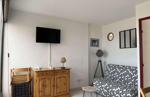 Leucate Apartment | Cozy 2-Bedroom Apartment for 6 at Port Leucate Naturisme