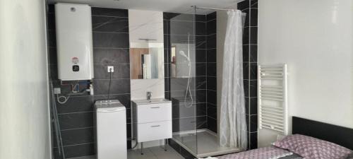 Rive-de-Gier Apartment | Comfortable 2-Room Apartment with Family-Friendly Amenities