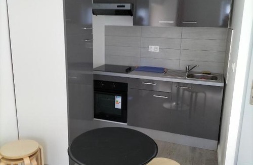 Rive-de-Gier Apartment | Comfortable 2-Room Apartment with Family-Friendly Amenities