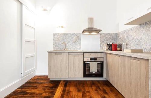7th Arrondissement Apartment | Cozy 2-Bedroom Apartment Near Jean Macé with Parking