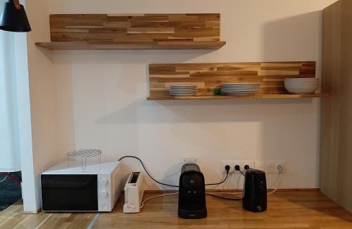 Rambouillet Apartment | Convenient 2-Room Apartment Near RER and Chateau
