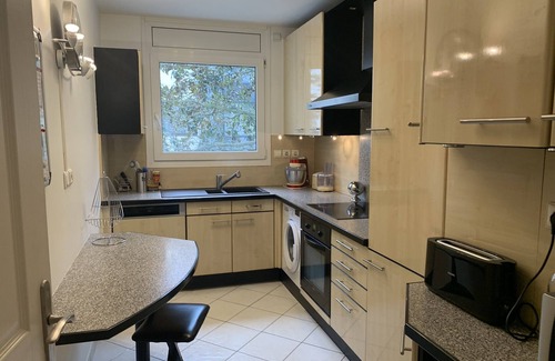 Cœur de Ville Apartment | Spacious 3-Bedroom Apartment with Terrace near La Défense