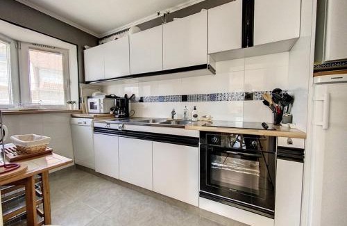 Stella-Plage Apartment | Beachfront 3-Bedroom Apartment with Child-Friendly Amenities