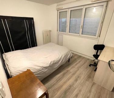 Troyes Apartment | Family-Friendly 3-Bedroom Apartment in Troyes
