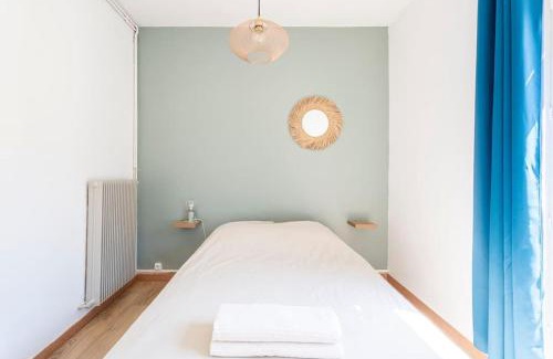 Secteur 2 Apartment | Spacious 3-Bedroom Apartment in Central Grenoble