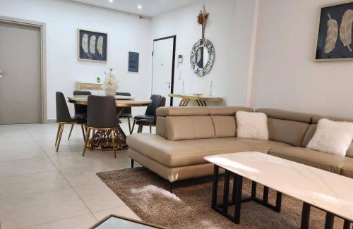 Hydra Apartment | Family-Friendly 3-Bedroom Apartment in Alger Hydra - Rated 9.8