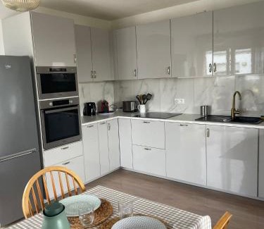 Quartier du Lac Apartment | Appartement 3 chambres, Terrasse, Parking, Clim'