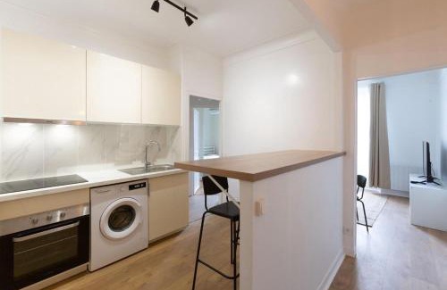 Corbeil-Essonnes Apartment | Family-Friendly 3-Room Apartment Near RER & City Center