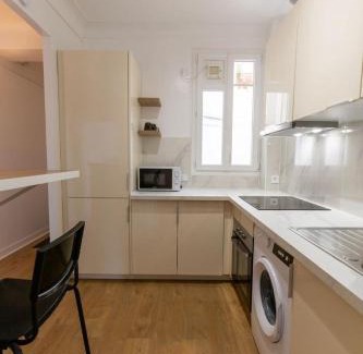 Corbeil-Essonnes Apartment | Family-Friendly 3-Room Apartment Near RER & City Center