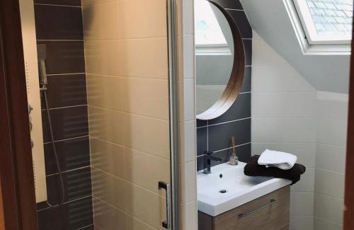 Theatre Apartment | Elegant Apartment in Downtown Caen - Pet & Child Friendly