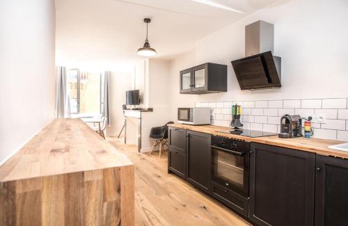 Saint-Etienne Apartment | Modern 4-Bedroom Apartment in Carmes, Toulouse - Family Friendly