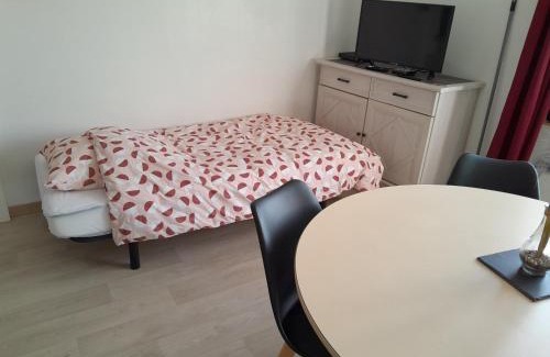 Langres Apartment | Cozy 40 m² Apartment Near City Walls - Family-Friendly Stay