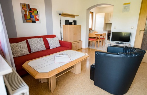 Merkendorf Apartment | Cozy Apartment for 4 with Balcony & Spa Amenities