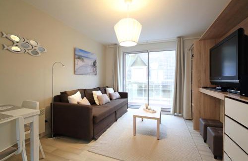 Le Portel Apartment | Oceanfront 4-Star Appartement with Beach Views & Family Fun