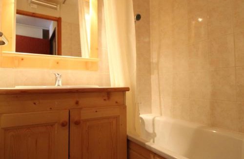 Lanslevillard Apartment | Convenient Apartment for 6 in Lanslevillard-Val Cenis