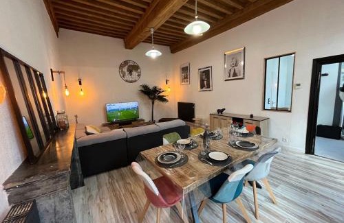 Paray-le-Monial Apartment | Family-Friendly Apartment for 6 in City Center