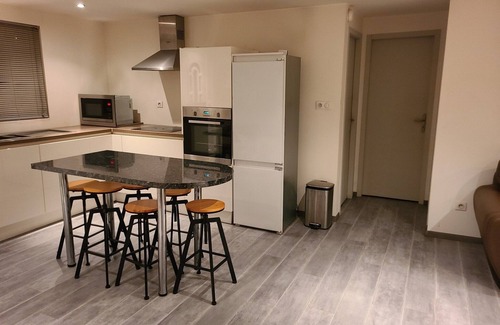 Saint-Sernin-du-Bois Apartment | Family-Friendly Appartement 80 M² in Beautiful Bourgogne