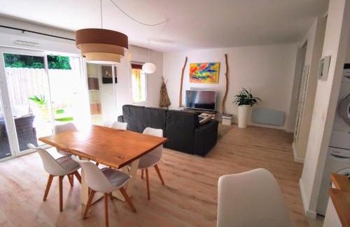 Arcachon Apartment | Spacious 90m² Apartment Near Beaches with Ocean View