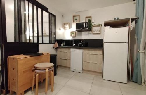 Aix-les-Bains Apartment | Scenic Aix les Bains Apartment Overlooking the Lake