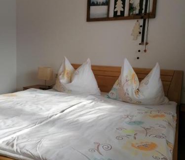 Assachberg Apartment | Alpenglück Retreat: Guest Rated 10/10 with Hot Tub & Breakfast