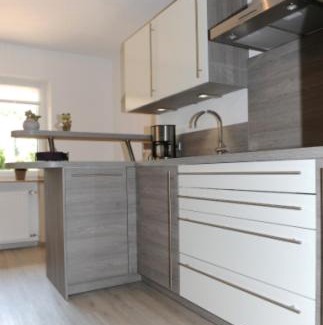 Munchen District Apartment | Family-Friendly Appartement Am Goldbichl with Kitchen Access