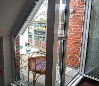 Leer Apartment | Family-Friendly Appartement An der Haneburg with Great Reviews