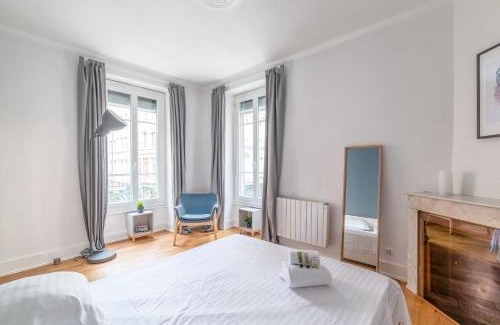 Jules Ferry - Recamier Apartment | Pet-Friendly Appartement Anatha - Welkeys with Great Reviews