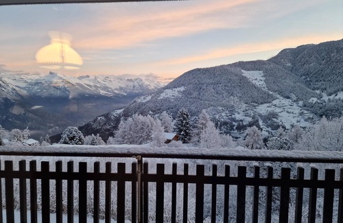 La Tzoumaz Apartment | Pet-Friendly Appartement Arolles 701 - Scenic Lake Views